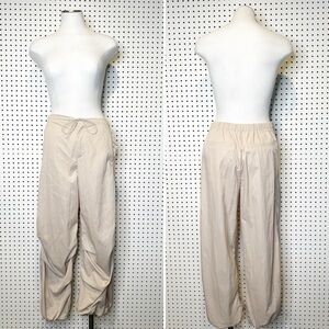 ZARA | Baggy Cargo Parachute Pants in Cream Tan Sz. XS